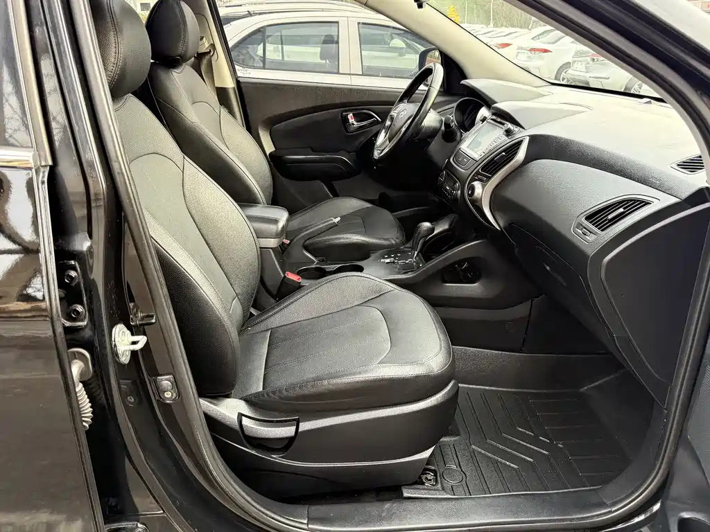 Hyundai ix35 2014 — фото 16