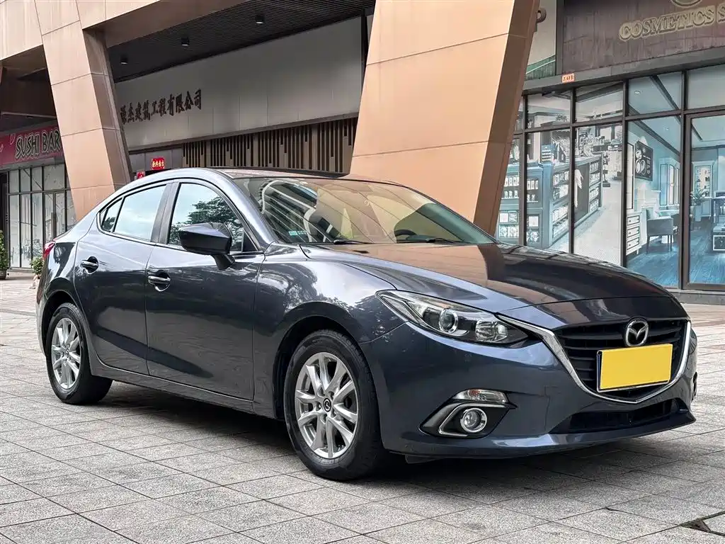 Mazda 3 Axela 2014