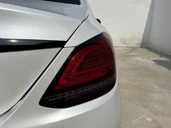 Mercedes-Benz C-Class 2022