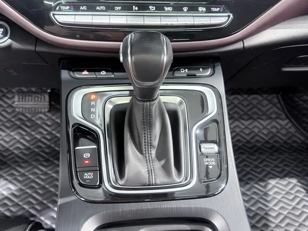 GAC Trumpchi M6 2022 — фото 18