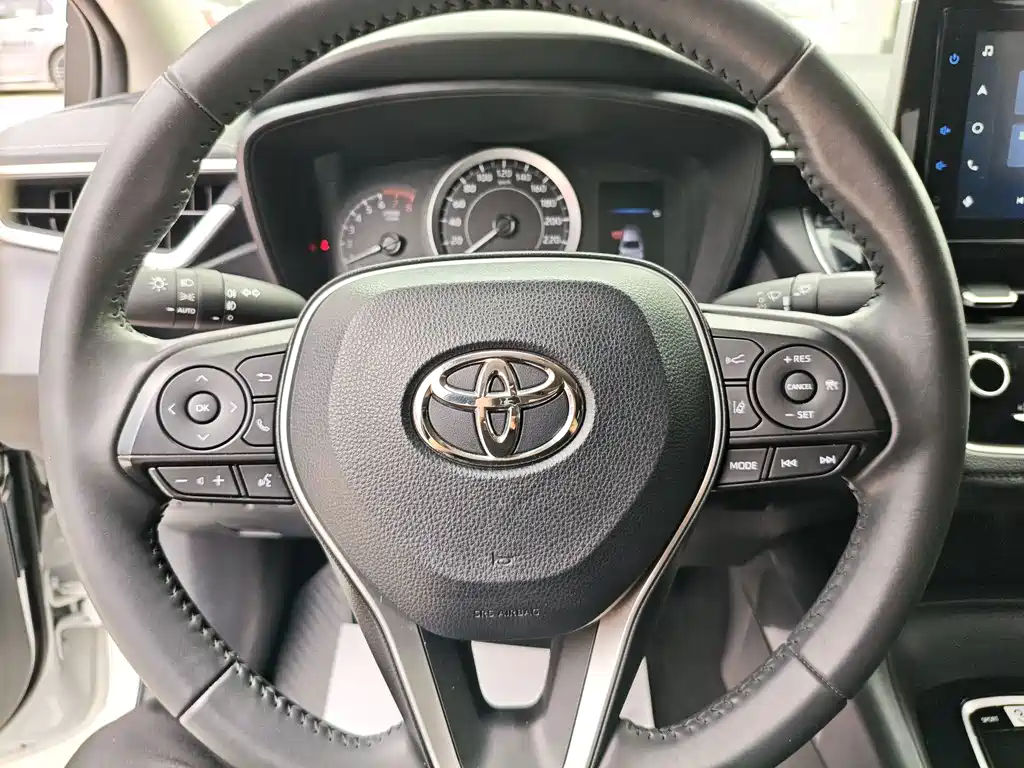 Toyota Corolla 2021 — фото 15