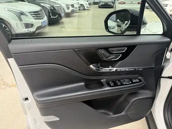 Lincoln Corsair 2021