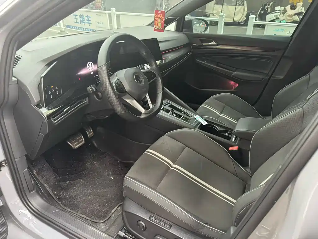Volkswagen Golf 2022