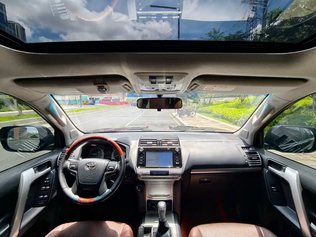 Toyota Prado 2019 — фото 10
