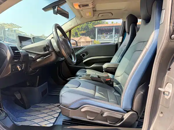 BMW i3 2019