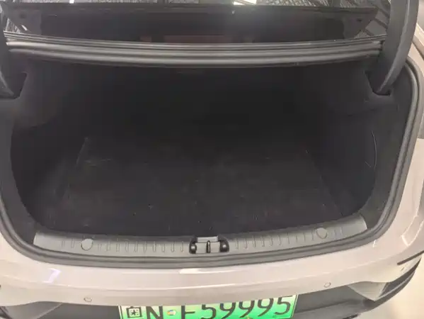 BYD Han 2025