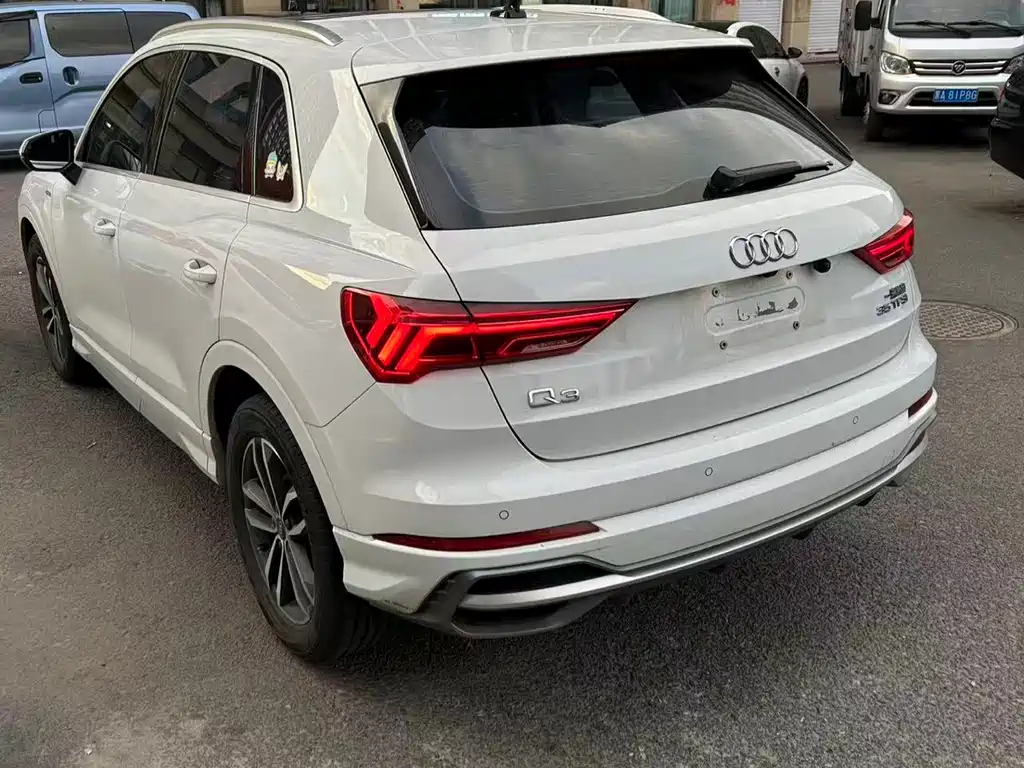 Audi Q3 2023 — фото 3