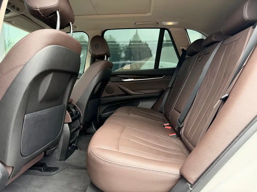 BMW X5 2015 — фото 18