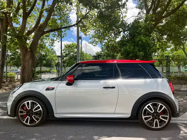 MINI JCW 2021