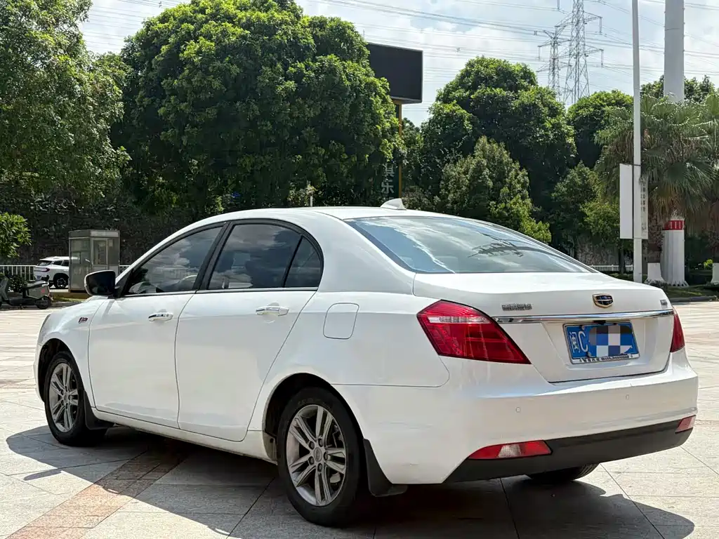 Geely Emgrand 2017