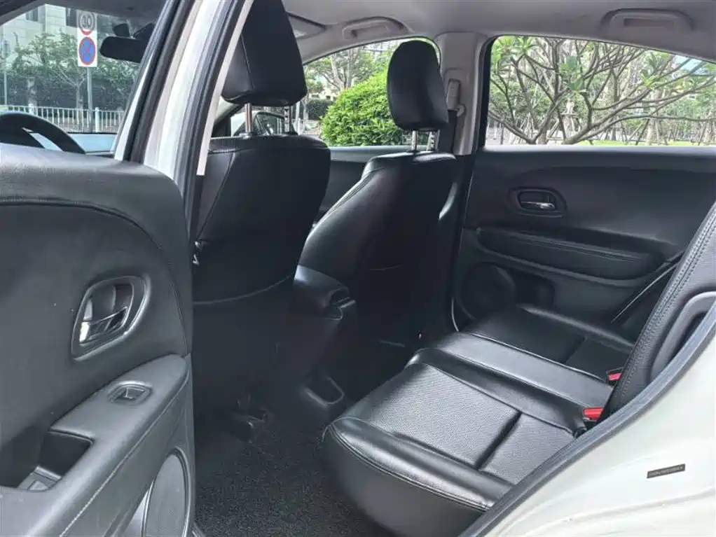 Honda Vezel 2016