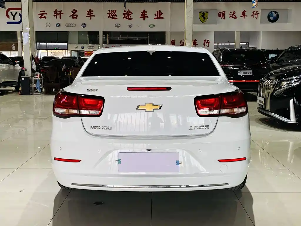 Chevrolet Malibu 2017 — фото 15