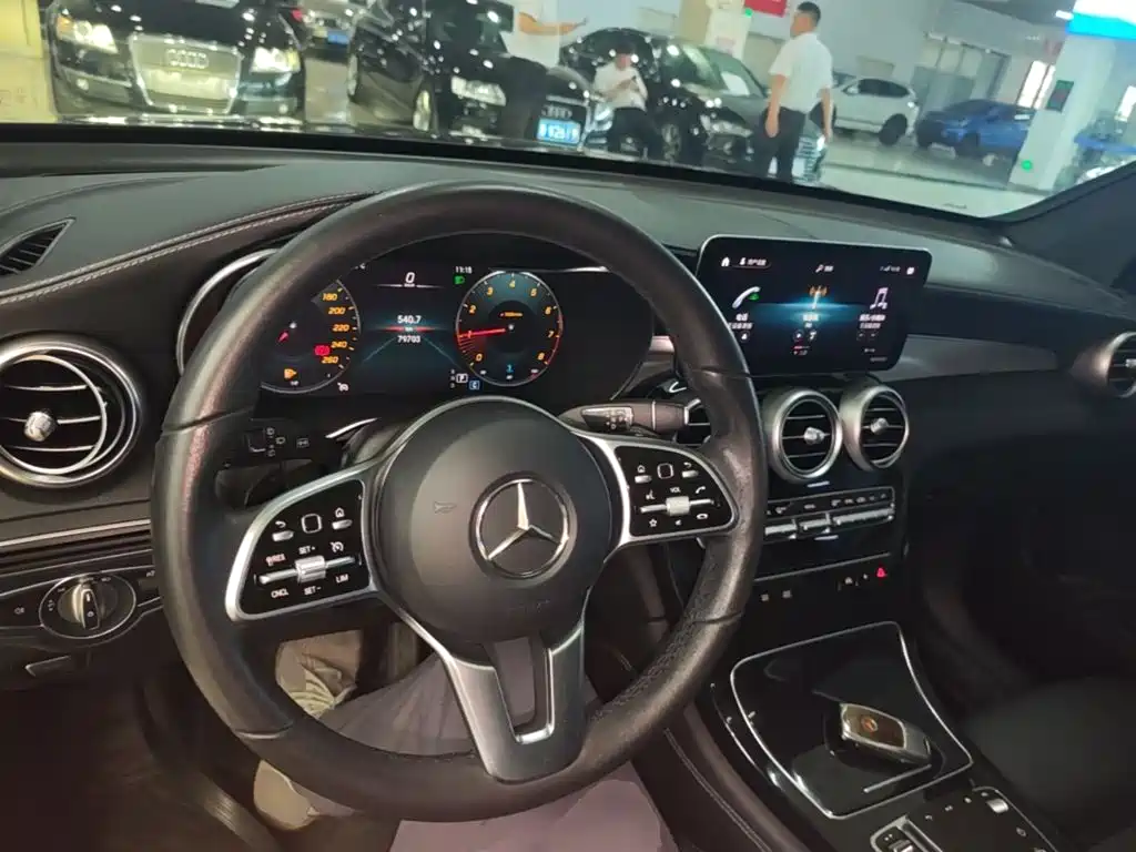 Mercedes-Benz GLC 2021 — фото 10