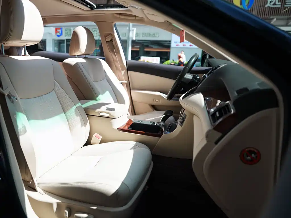 Toyota Crown 2013 — фото 10