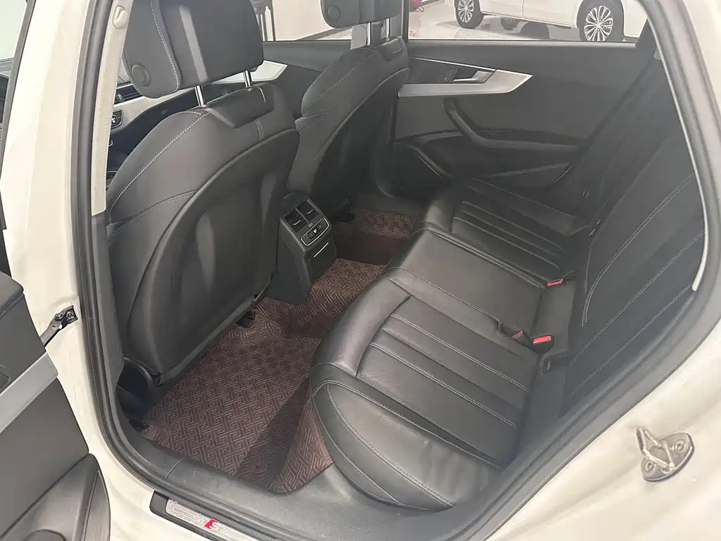 Audi A4L 2022
