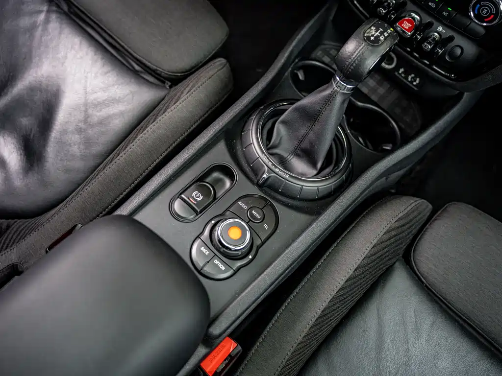MINI Clubman 2016 — фото 14