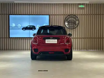 MINI MINI 2019