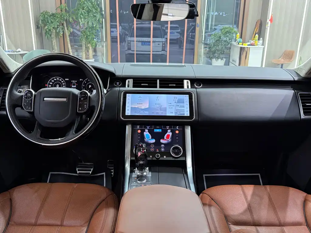Land Rover Range Rover Sport 2017 — фото 15