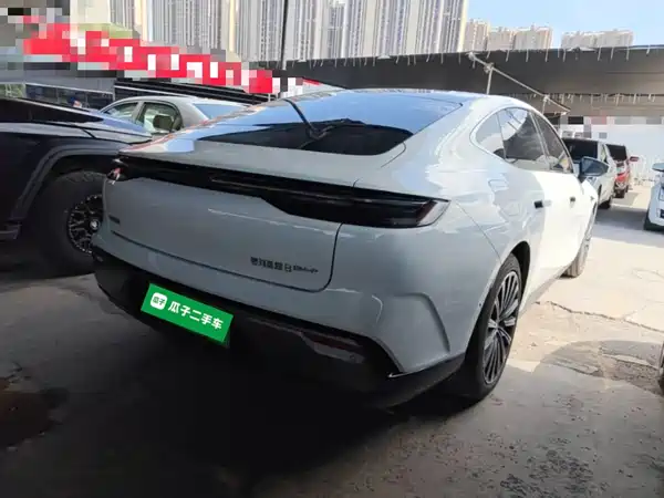 Geely Galaxy Starshine 8 2025