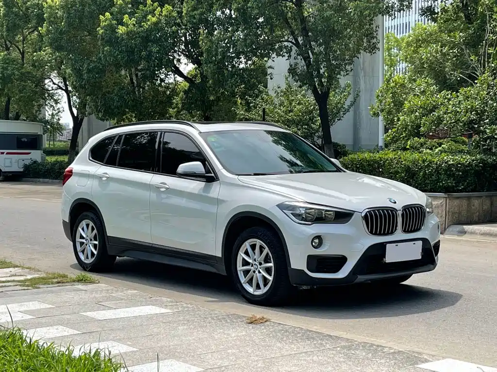 BMW X1 2018 — фото 4