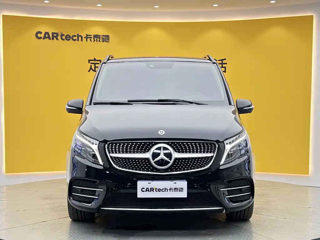 Mercedes-Benz V-Class 2023 — фото 2