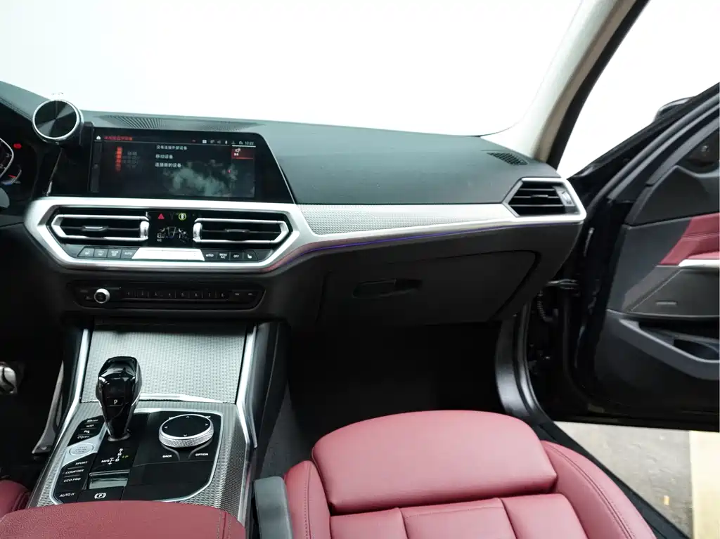 BMW 3 Series 2021 — фото 12