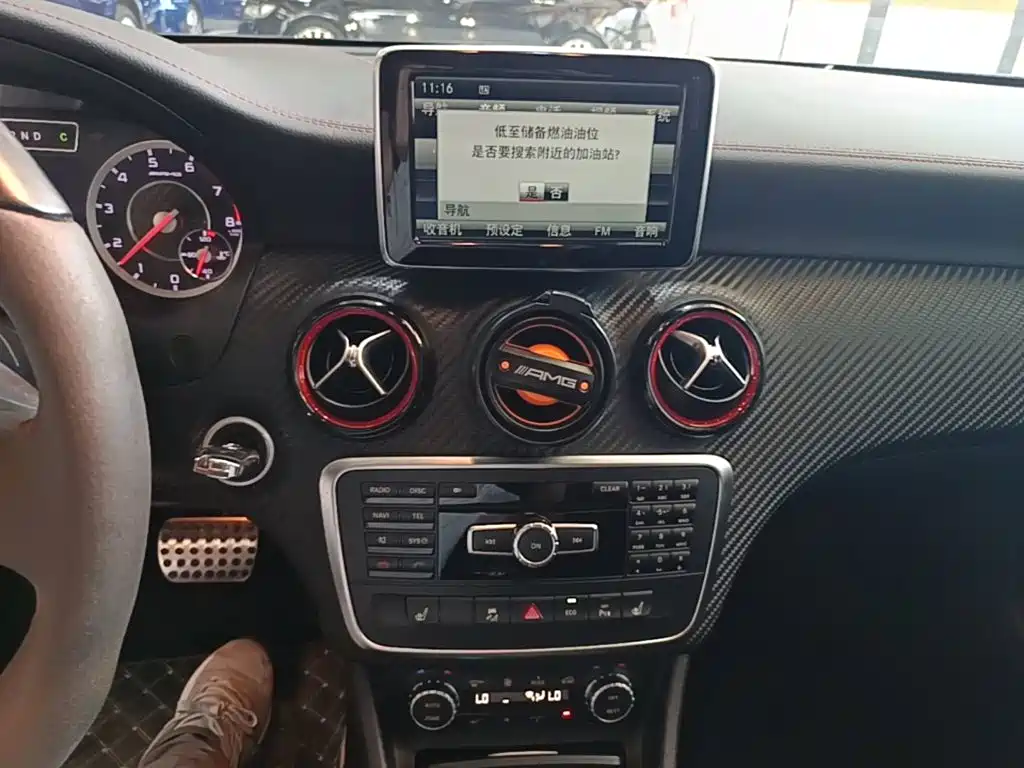 Mercedes-Benz A-Class AMG 2015 — фото 13