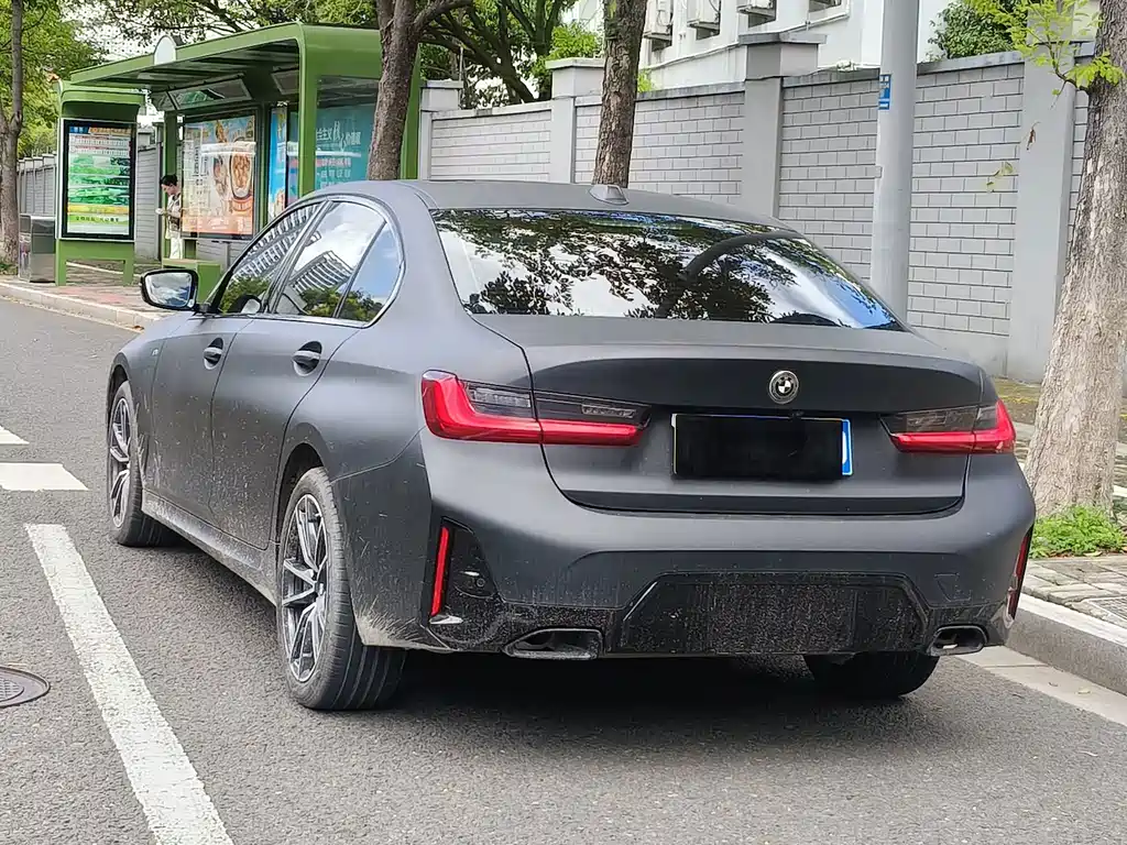 BMW 3 Series 2025 — фото 14