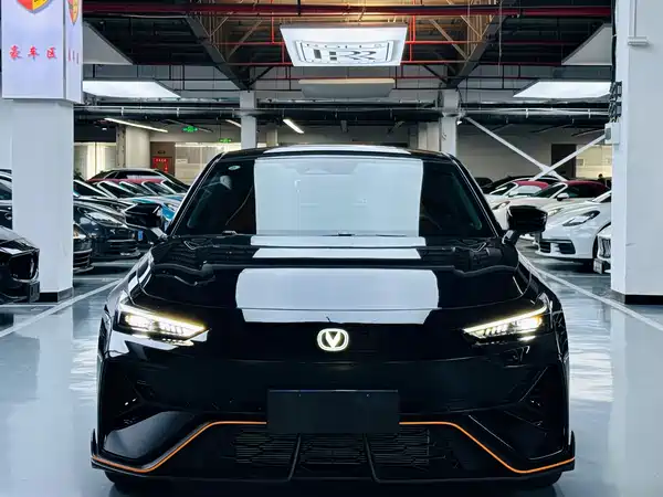 Changan UNI-V 2025