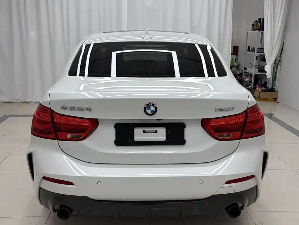 BMW 1 Series 2022