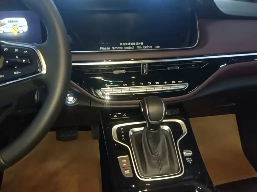 GAC Trumpchi M6 2026 — фото 13