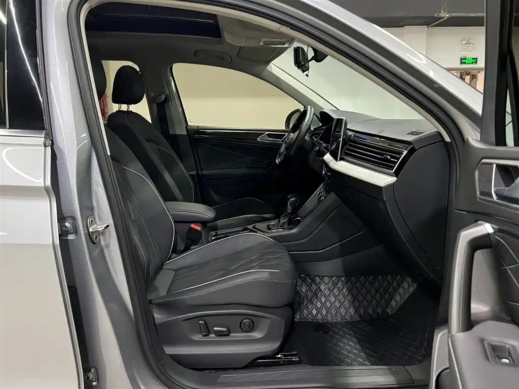Volkswagen Tiguan L 2022 — фото 19