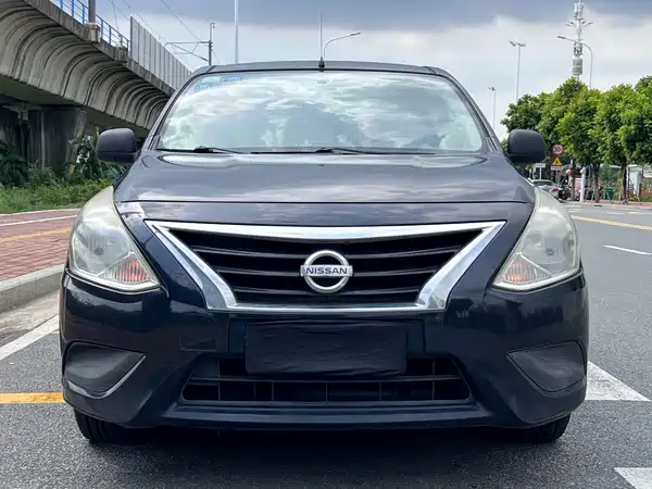 Nissan Sunny 2016
