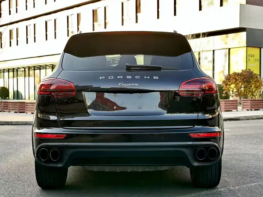 Porsche Cayenne 2017 — фото 4