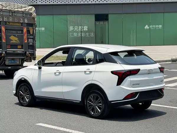 Neta V 2023