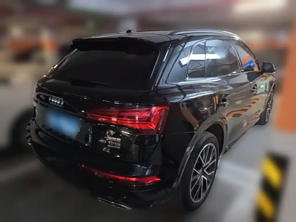 Audi Q5L 2024 — фото 12