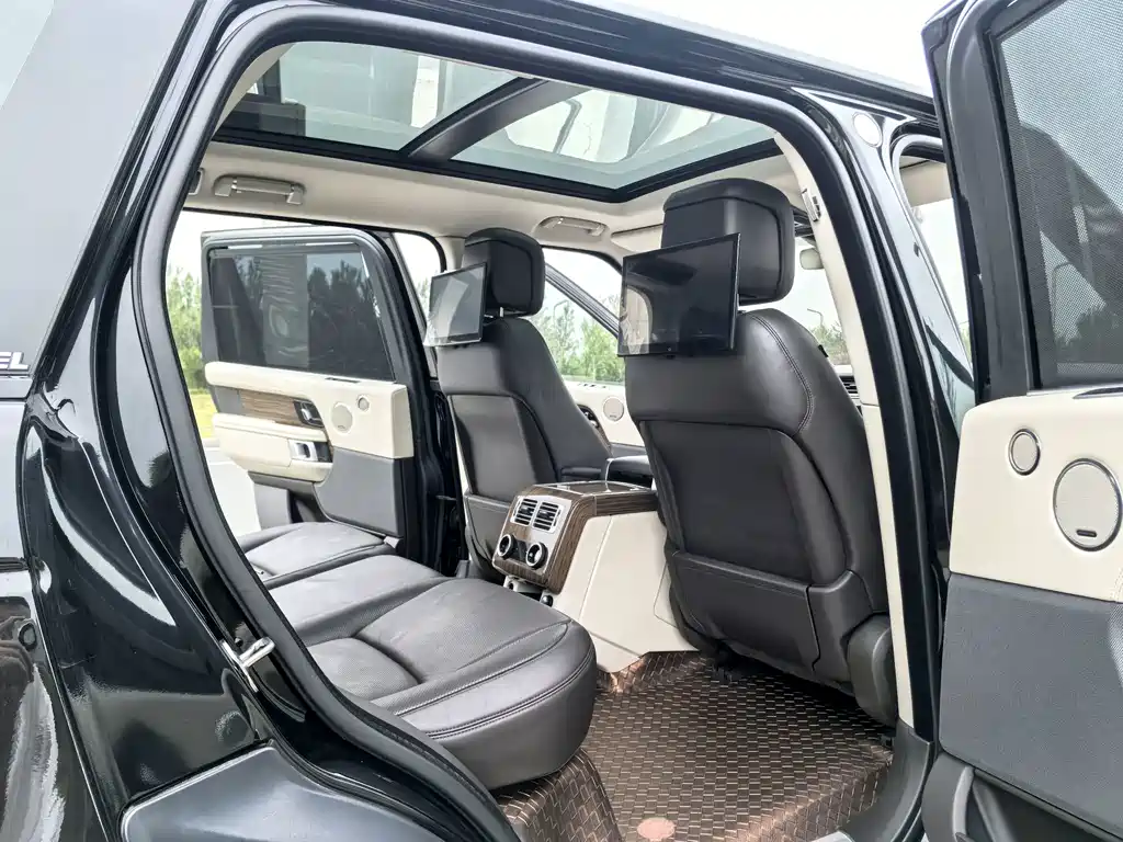 Land Rover Range Rover 2020 — фото 18