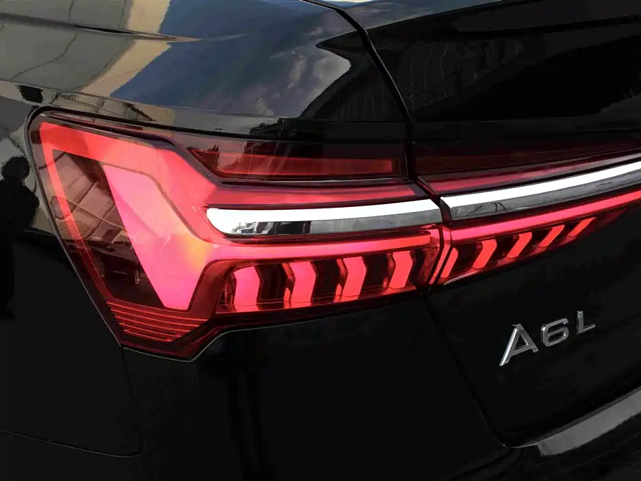 Audi A6L 2022 — фото 8