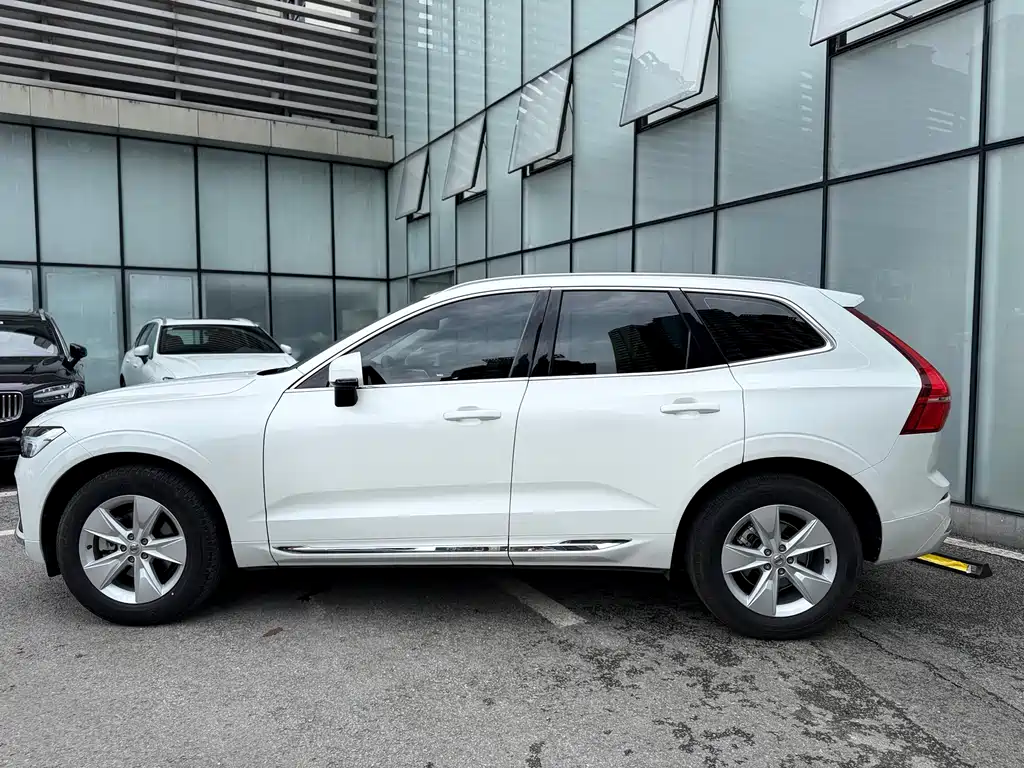 Volvo XC60 2021