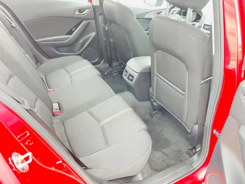 Mazda 3 Axela 2019