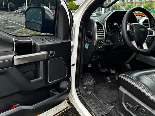 Ford F-150 Raptor 2020