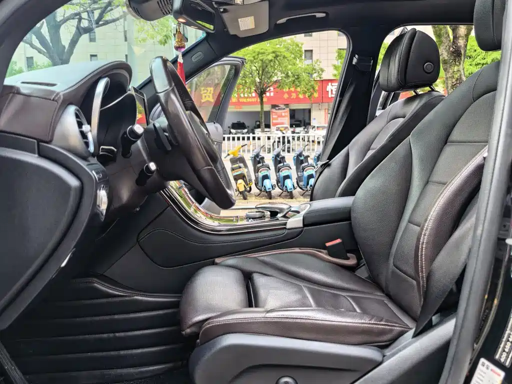 Mercedes-Benz GLC 2016