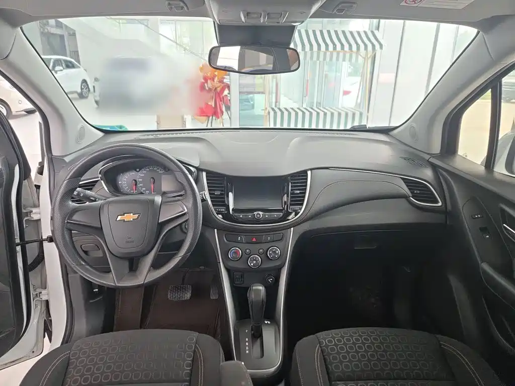 Chevrolet Trax 2018 — фото 17