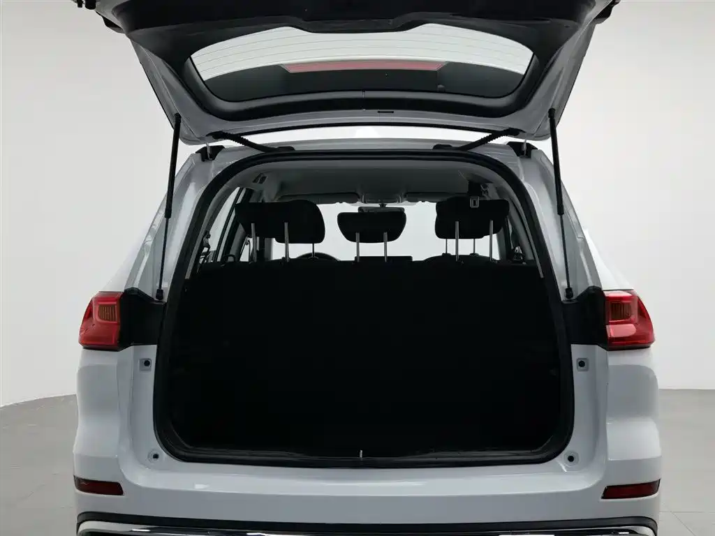 Haval M6 2023 — фото 16