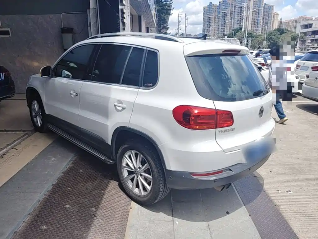 Volkswagen Tiguan 2014 — фото 5
