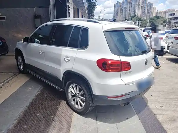 Volkswagen Tiguan 2014