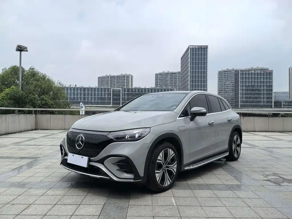 Mercedes-Benz EQE SUV 2023