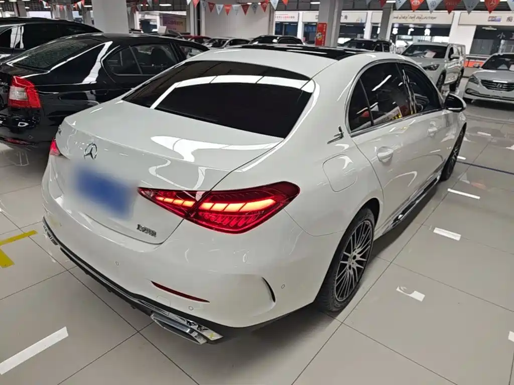 Mercedes-Benz C-Class 2023