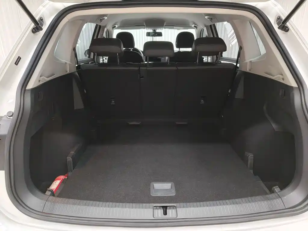 Volkswagen Tiguan L 2022 — фото 19
