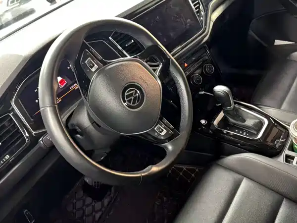 Volkswagen T-Roc 2022